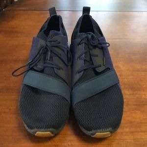 Under Armor blue sneakers 10